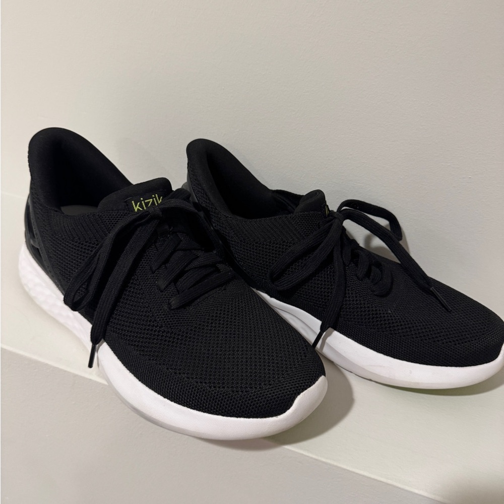 Kizik Athens Black Women’s Size 9 Hands Free Pull On Sneaker